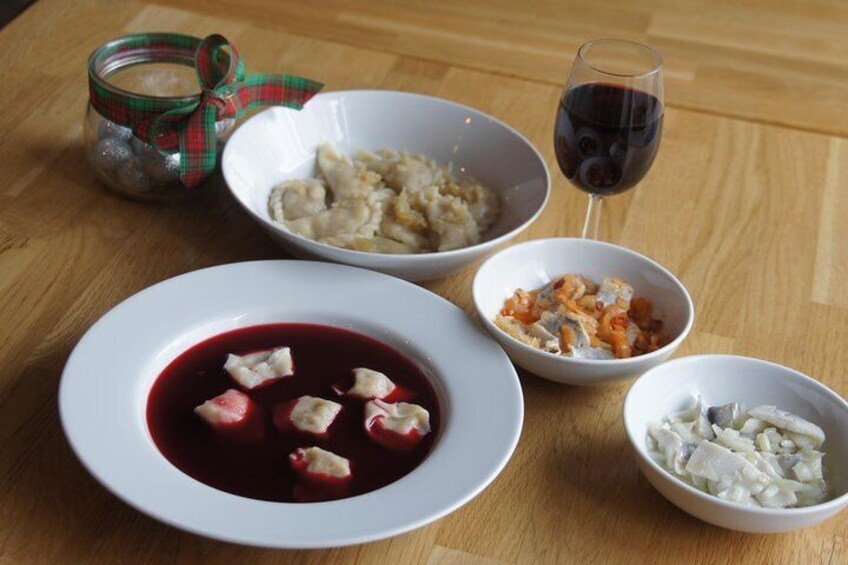 Flavours of Polish Christmas: 3 course dinner + cooking class + drinks