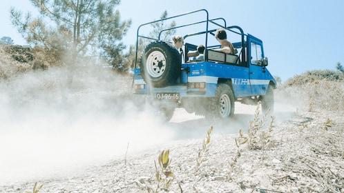 Sintra: épico tour de adrenalina todoterreno de día completo en 4x4 en Sint...