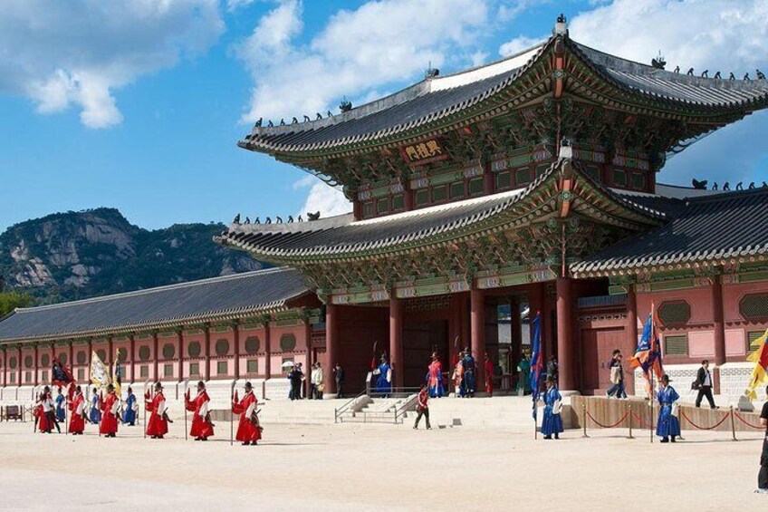 [Private] Half Day Korean Halal Tour - Guide Only