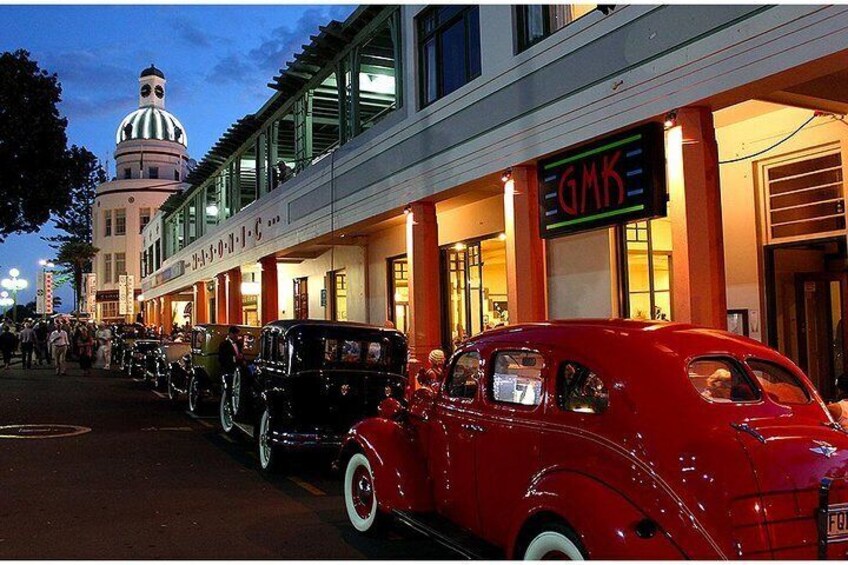 Discover this world famous Art Deco City with Hawkes Bay Scenic Tours