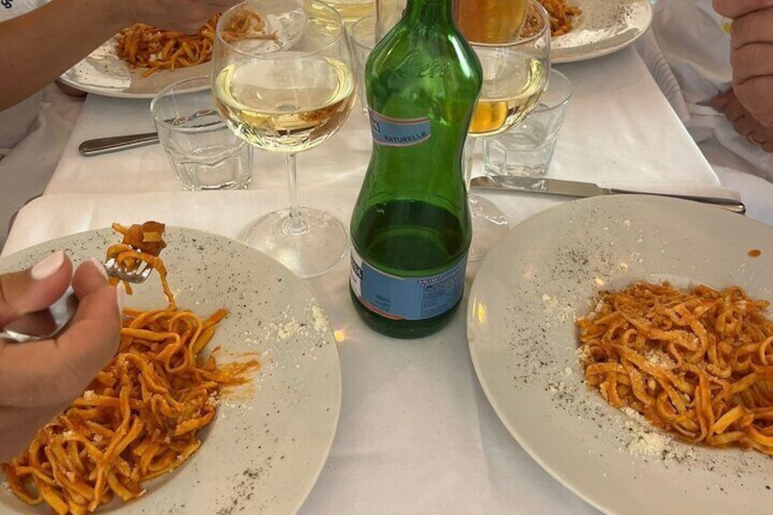  Rome: guided tasting dinner in the Jewish Ghetto