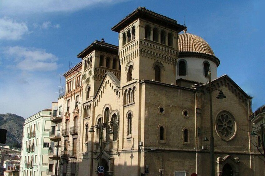 Alcoy private walking tour 3h