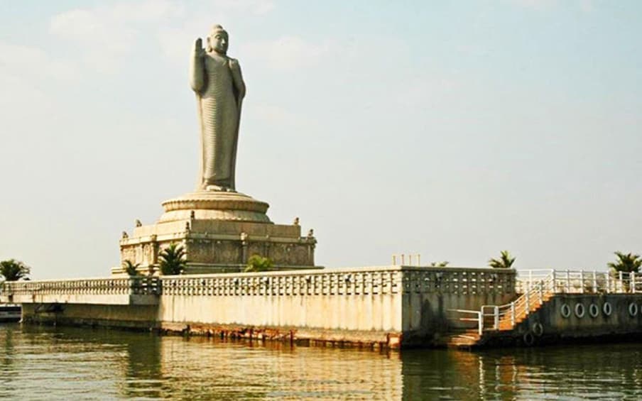 Picture 2 for Activity Hyderabad Evening Tour with Boat Ride, Laser Show & Dinner