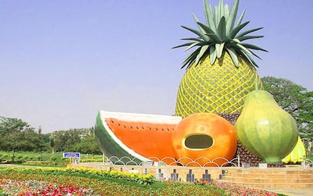 Hyderabad Evening Tour with Boat Ride, Laser Show & Dinner