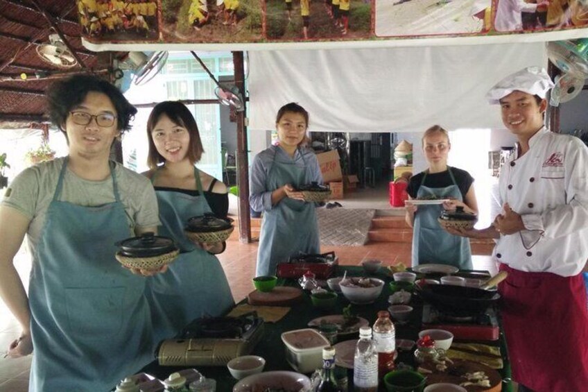 Ho Chi Minh City Full-Day Cooking Class with City Tour