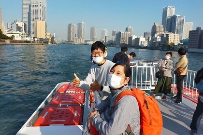 Tokyo Private Sightseeing Tour by Bike with Water Bus