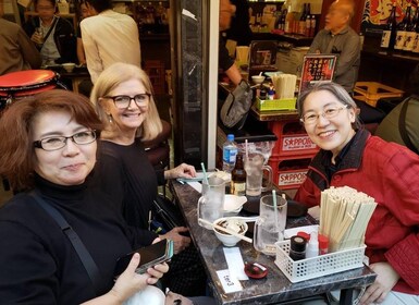 Asakusa: cultura que explora las visitas a los bares después de un recorrid...