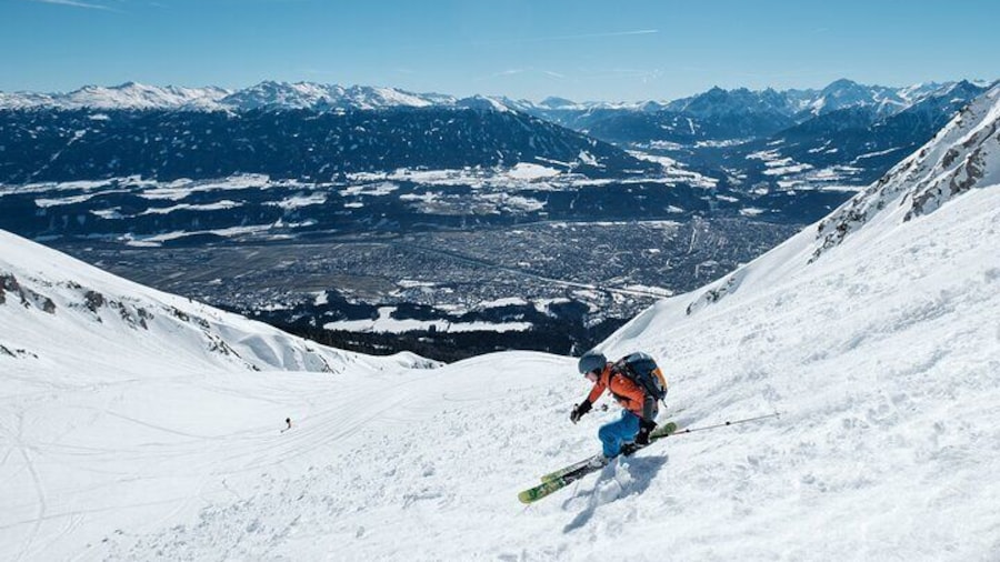 A guided Ski-Day in Innsbruck - the capital of the Alps
