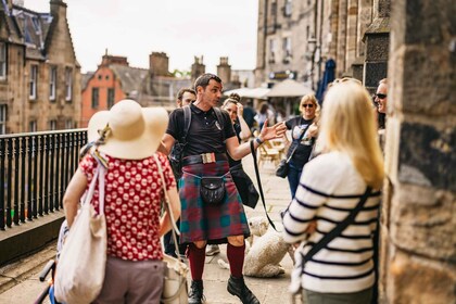 Edinburgh: Comedy Walking Tour med profesjonell komiker