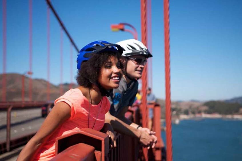 Picture 2 for Activity San Francisco: Golden Gate Bridge to Sausalito Bike Tour