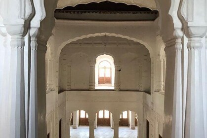 Excursión privada de 2 días desde Delhi al Templo Dorado de Amritsar en coc...