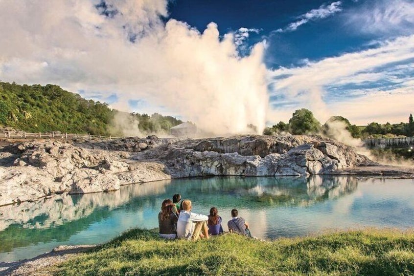 Private Tour - Hobbiton and Te Puia