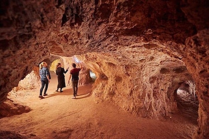 Adelaide to Coober Pedy 7-Day Small Group 4WD Eco Safari