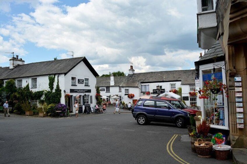 Private Tour: Beatrix Potter Tour in 16 Seater Minibus