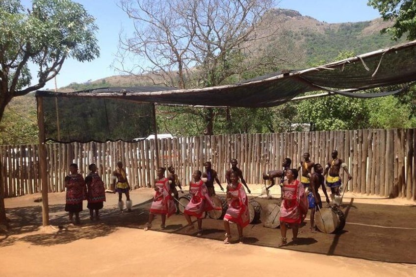 Swazi dancing