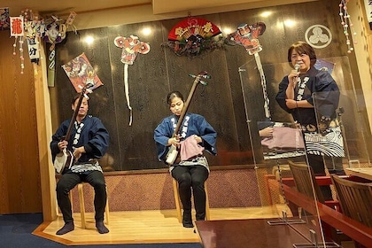 Asakusa: Live music performance over traditional dinner