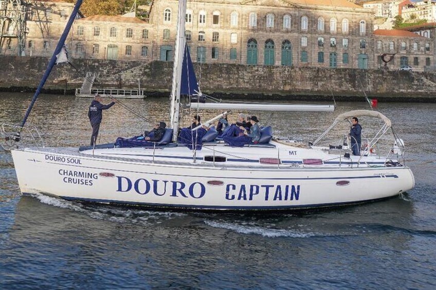 Porto: Sunset or Daytime, Charming Sailboat Cruise on the Douro River