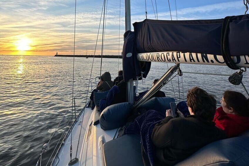 Porto: Sunset or Daytime, Charming Sailboat Cruise on the Douro River