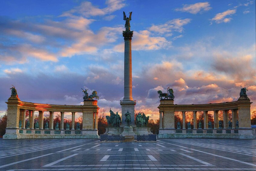 Picture 2 for Activity Budapest: Half-Day Highlights Small Group Private Tour