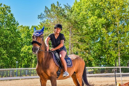 スプリット発乗馬とクワッドバイキング1日コース（昼食付