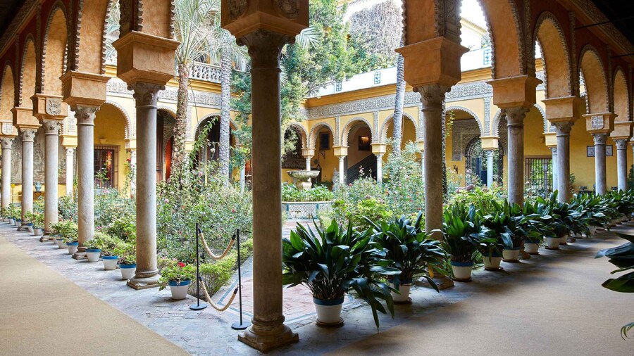 Las Dueñas Palace Entry Ticket and Audio Guide