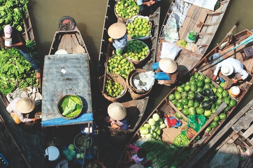 Half Day Private Tour Railway & Floating Markets