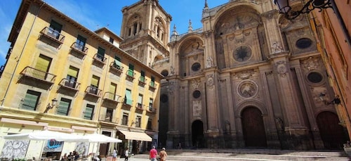 Granada: privérondleiding door het stadscentrum en de kathedraal