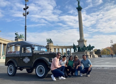 Budapest: Privat stadsrundtur med rysk jeep