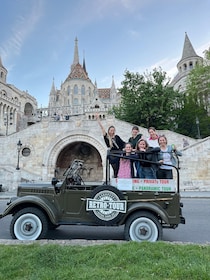 Budapest: visita privada per la ciutat amb un jeep rus d'època