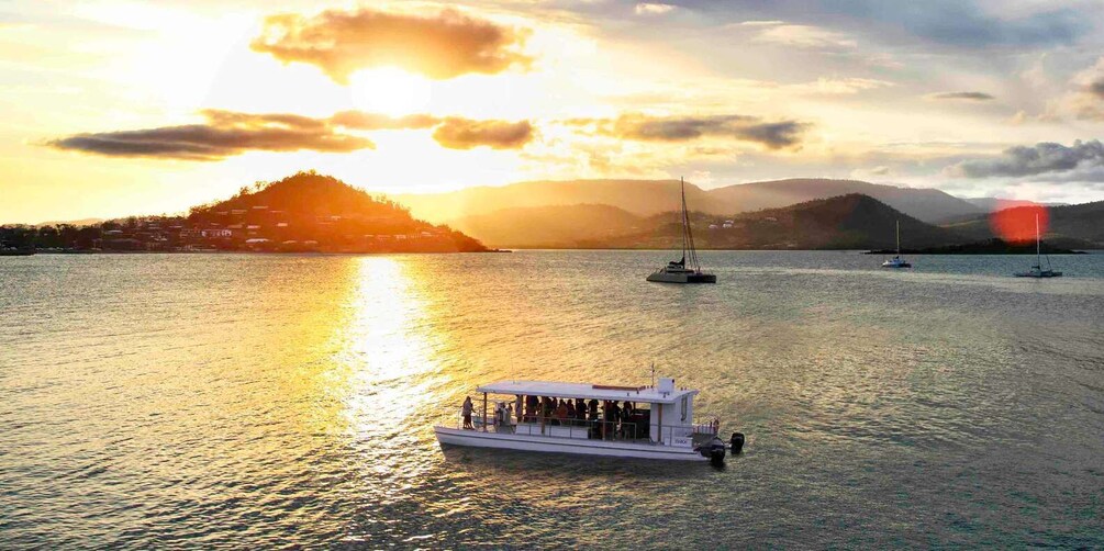 Picture 3 for Activity Airlie Beach: 2-Hour Sunset Cruise with Sparkling Wine