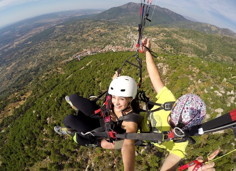 Picture 7 for Activity Paragliding Tandem Flight from Madrid