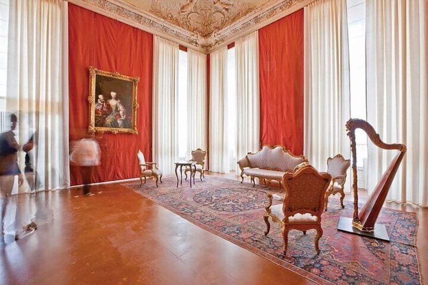 Turin: Reggia di Venaria Guided Tour
