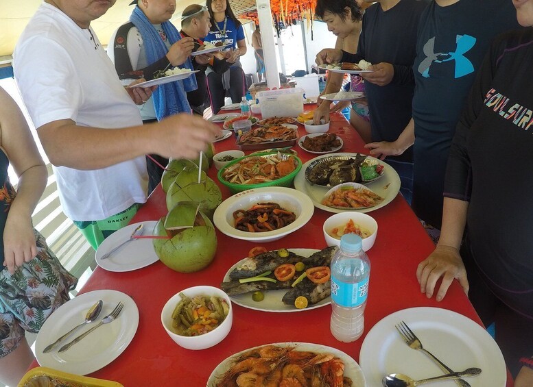 Picture 7 for Activity Dumaguete: Dolphin Watching & Manjuyod Sandbar Private Tour