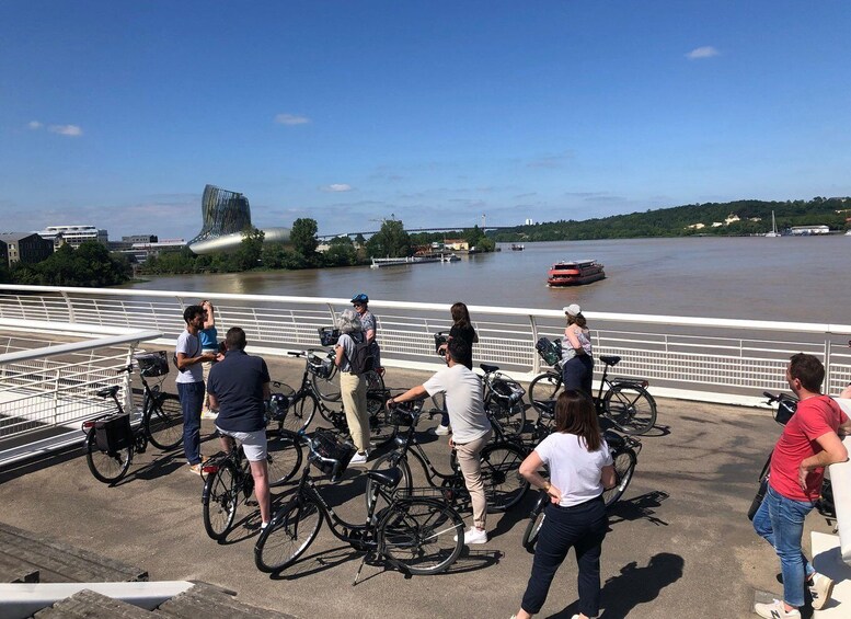 Picture 4 for Activity Bordeaux: Essentials 3-Hour Bike Ride