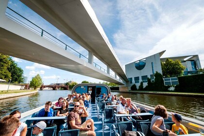 Berlin: 3,25-stündige Spree- und Landwehrkanal-Bootstour