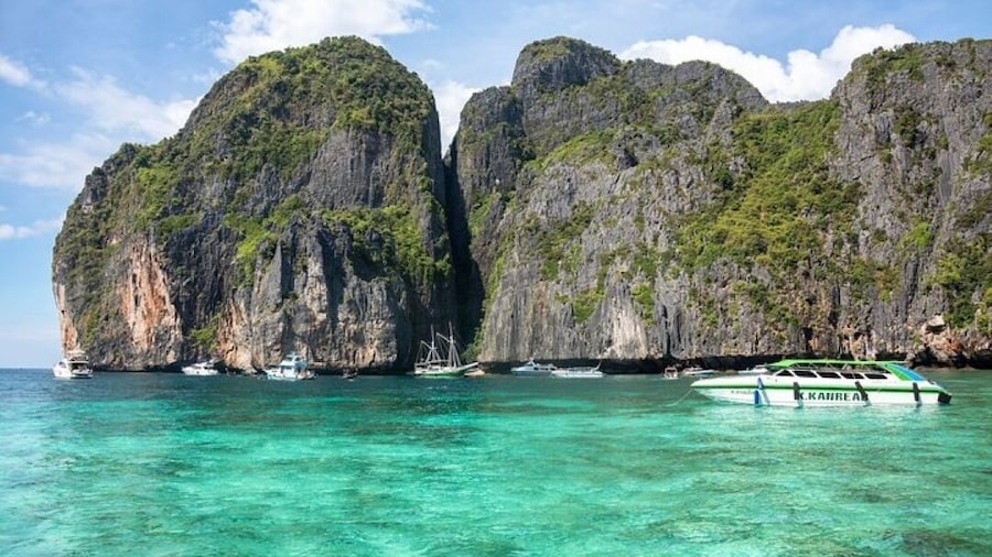 Full day Phi Phi island by speed boat