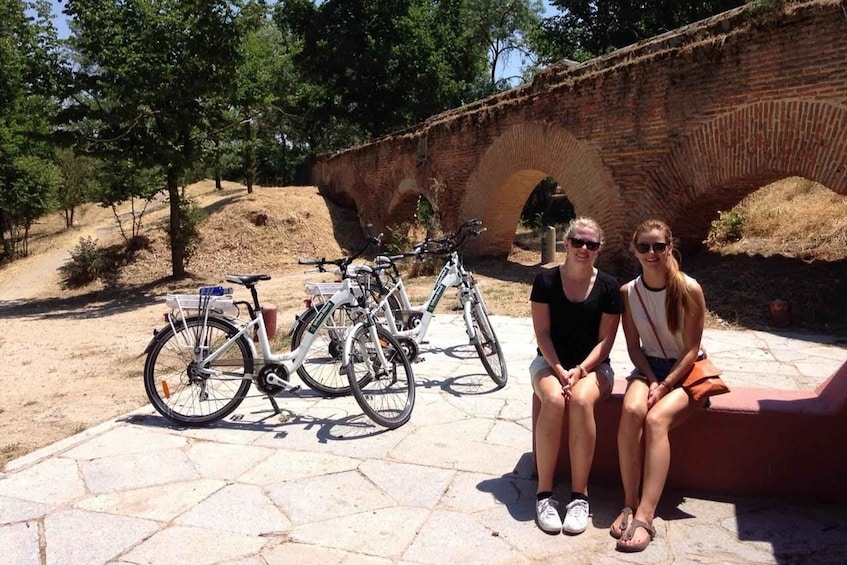 Picture 3 for Activity Madrid’s River Side & Casa de Campo Electric Bike Tour