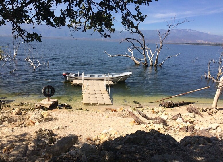 Picture 1 for Activity Barahona: Lake Enriquillo Discovery Tour