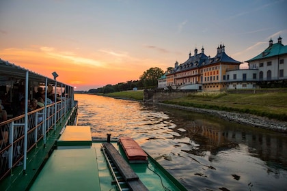 Dresden: Solnedgångstur med hjulångare på floden Elbe