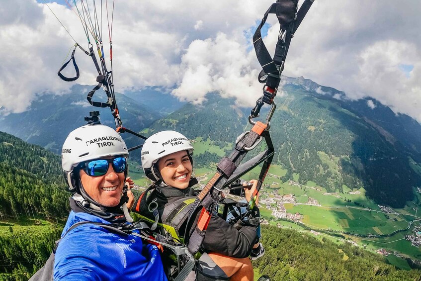 Picture 8 for Activity Neustift im Stubaital: Tandem Paragliding Flight