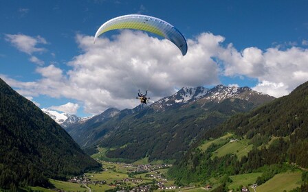 Neustift im Stubaital: vuelo en parapente en tándem