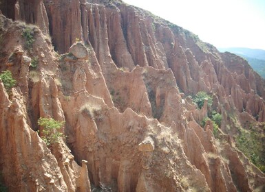 Excursión privada de senderismo a las pirámides de Stob y al monasterio de ...