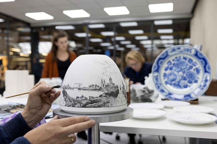 Picture 4 for Activity Royal Delft: Delftblue Factory and Museum