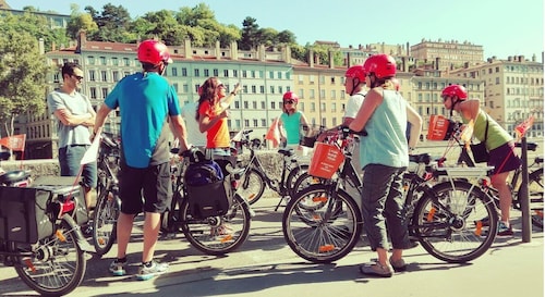 Lyon : Visite guidée de 3 heures en E-Bike avec pause dégustation