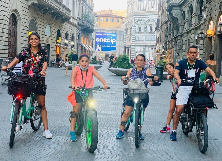 Picture 1 for Activity Florence: E-Bike Tour with Michelangelo Square