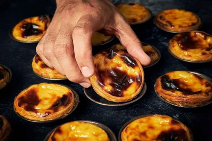 Lissabon: Pastel de Nata mestarikurssi aidossa leipomossa.