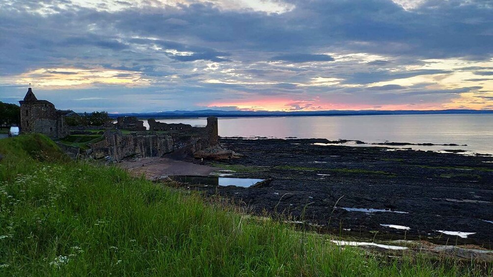 Picture 1 for Activity St Andrews: 90-Minute Historical Walking Tour