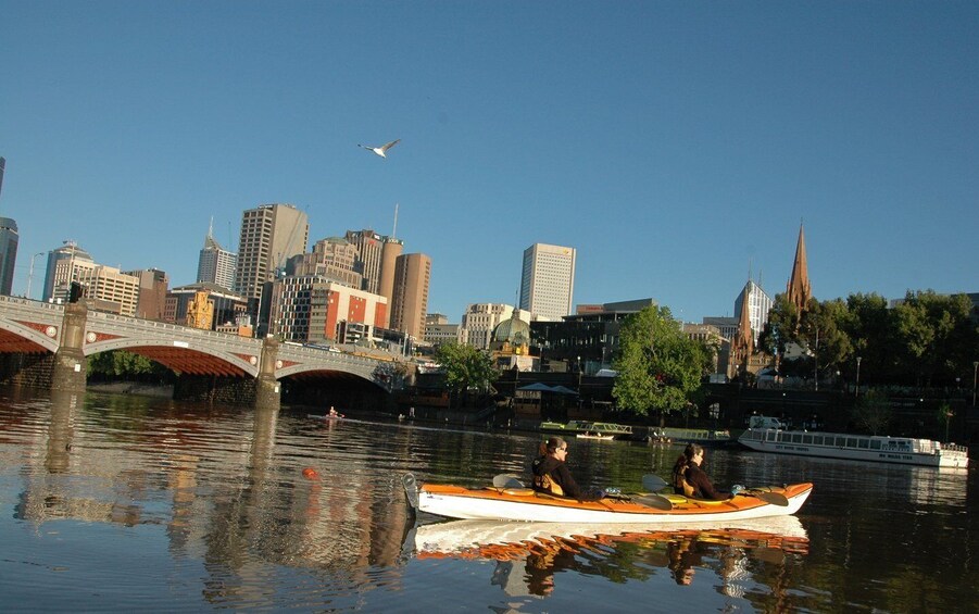 Picture 2 for Activity Melbourne: Iconic City Sights Kayak Experience