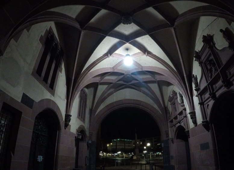 Picture 3 for Activity Frankfurt: Scary Sightseeing Tour with The Hangman