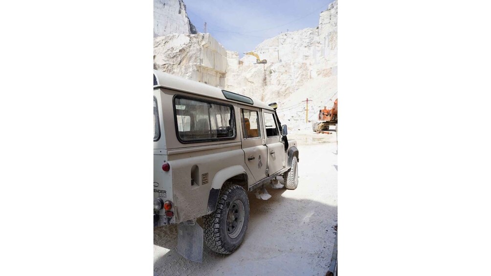 Picture 5 for Activity Colonnata: Carrara Marble Quarries Tour by Jeep